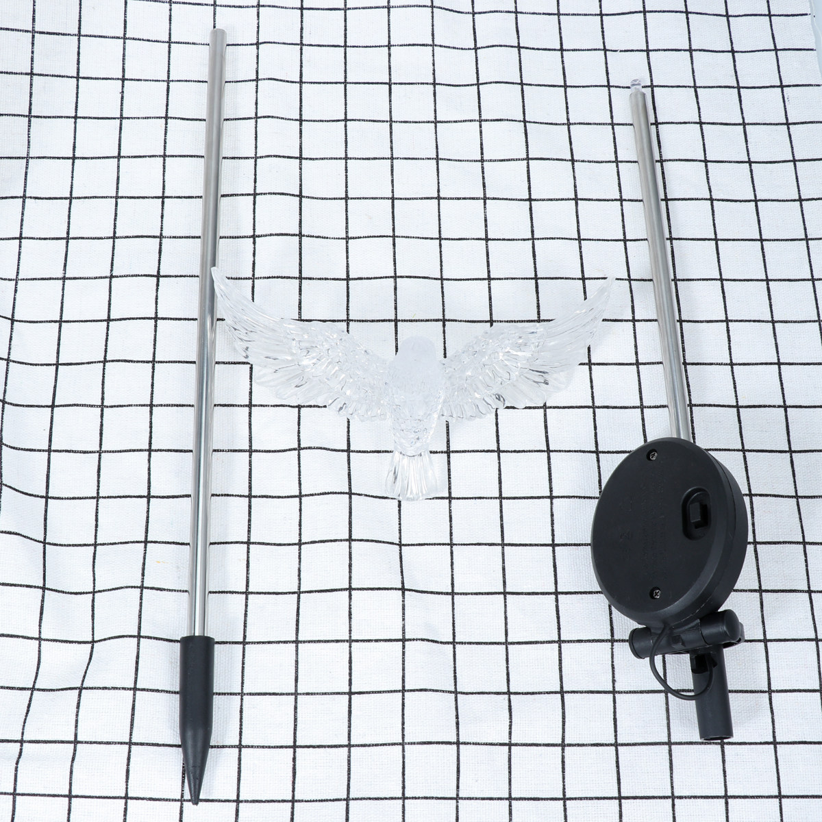 防水仕様のソーラーガーデンライト。鳥の形をした地面に差し込む - Pool Light Solar Rechargeable のレビューと価格